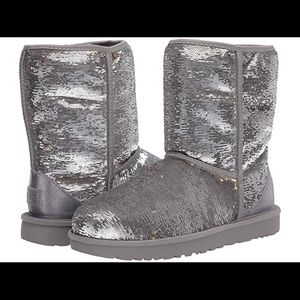 ❌SOLD❌ NWOT Cosmos Ugg Sequin Boots
